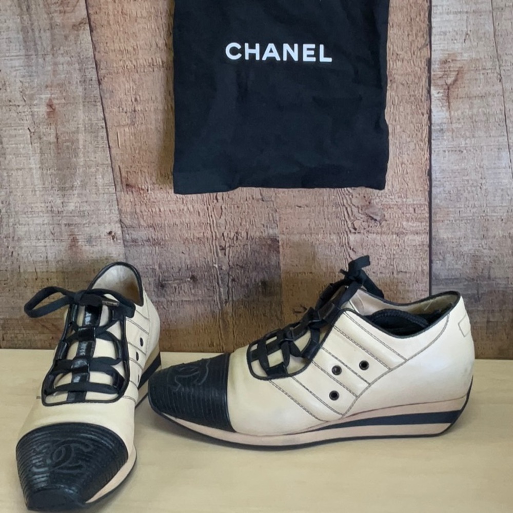 Chanel Quilted cap trainer, 7.5